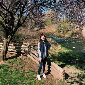 Meet your Posher, Teaghan